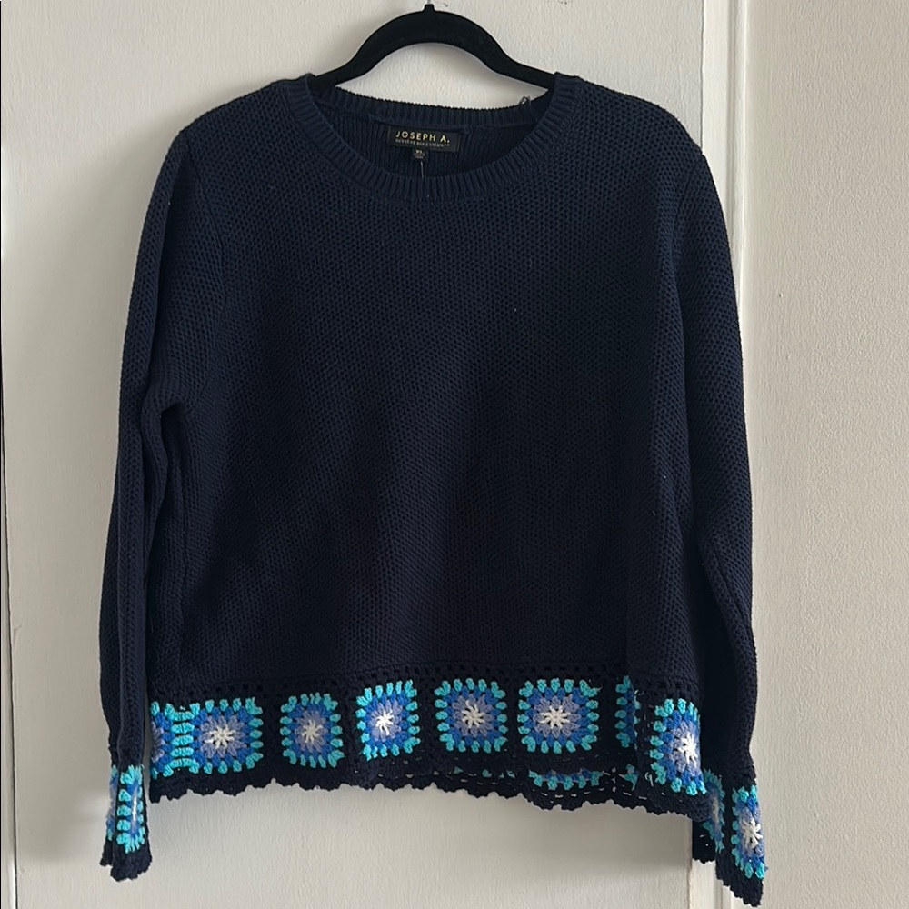 Joseph A Blue Crew Neck Sweater with Geometric Trim